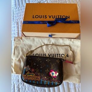 Louis Vuitton Roller Coaster 2020 Christmas Edition Mini Pochette pink limited